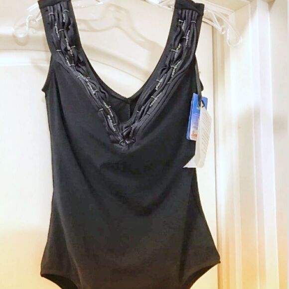 DivaSwim size 10 B cup. NEW - Picture 3 of 6